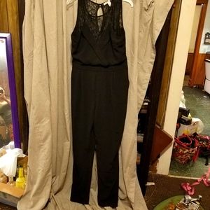 Forever 21 black jumpsuit size Large